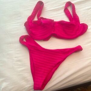 L*Space Camelia bikini top Medium and bottom size small Excellent condition